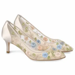 SIERRA Kitten Heels Flower Embroidered Shoes